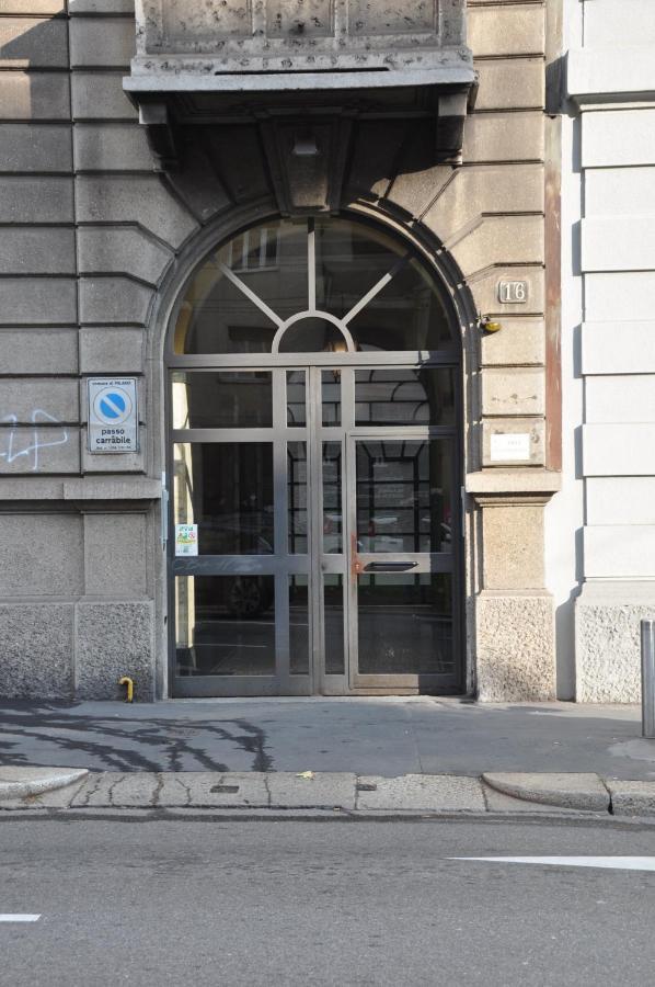 C Studio - Design Bilo Suite -M3- 8 Min Dal Duomo Milánó Kültér fotó